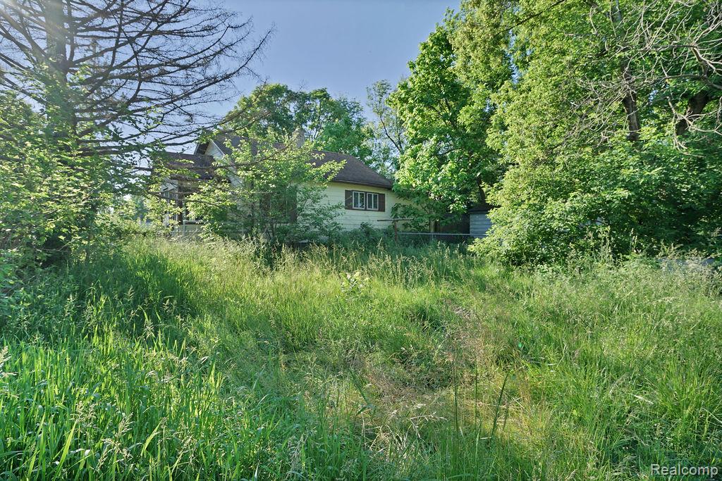 4201 Brunswick Avenue, Flint, MI 48507 — Photo 10