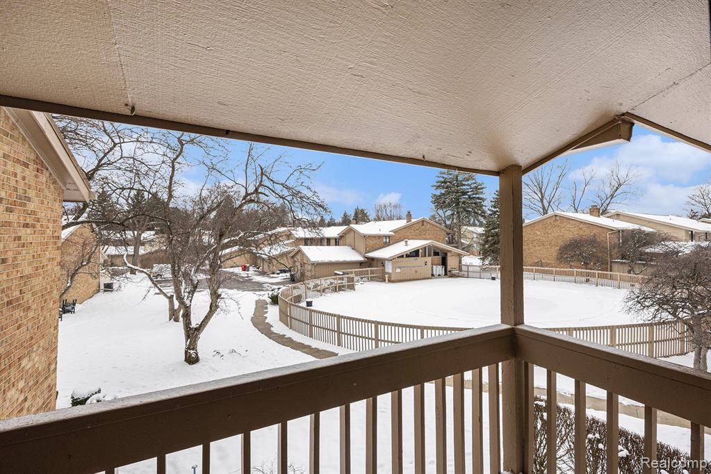 7411 Pebble Point, West Bloomfield, MI — Photo 23