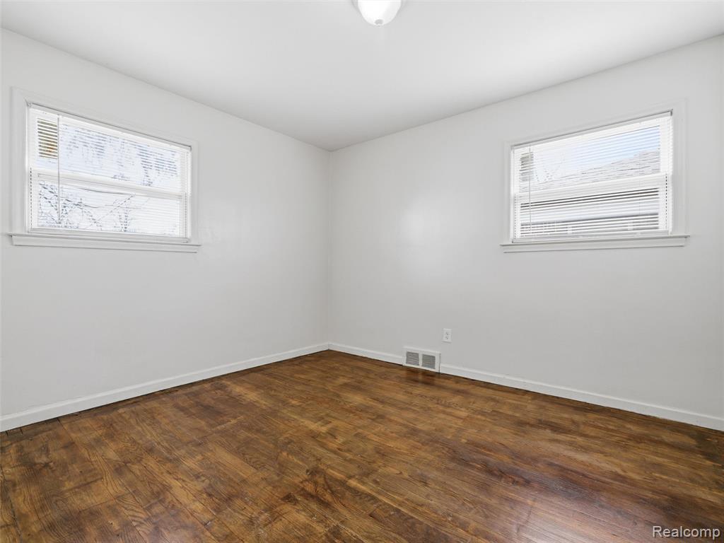 20271 Grandville Avenue, Detroit, MI 48219 — Photo 12