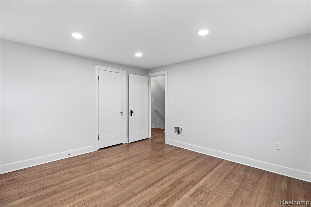 511 Gardenia Avenue, Royal Oak, MI 48067 — Photo 29