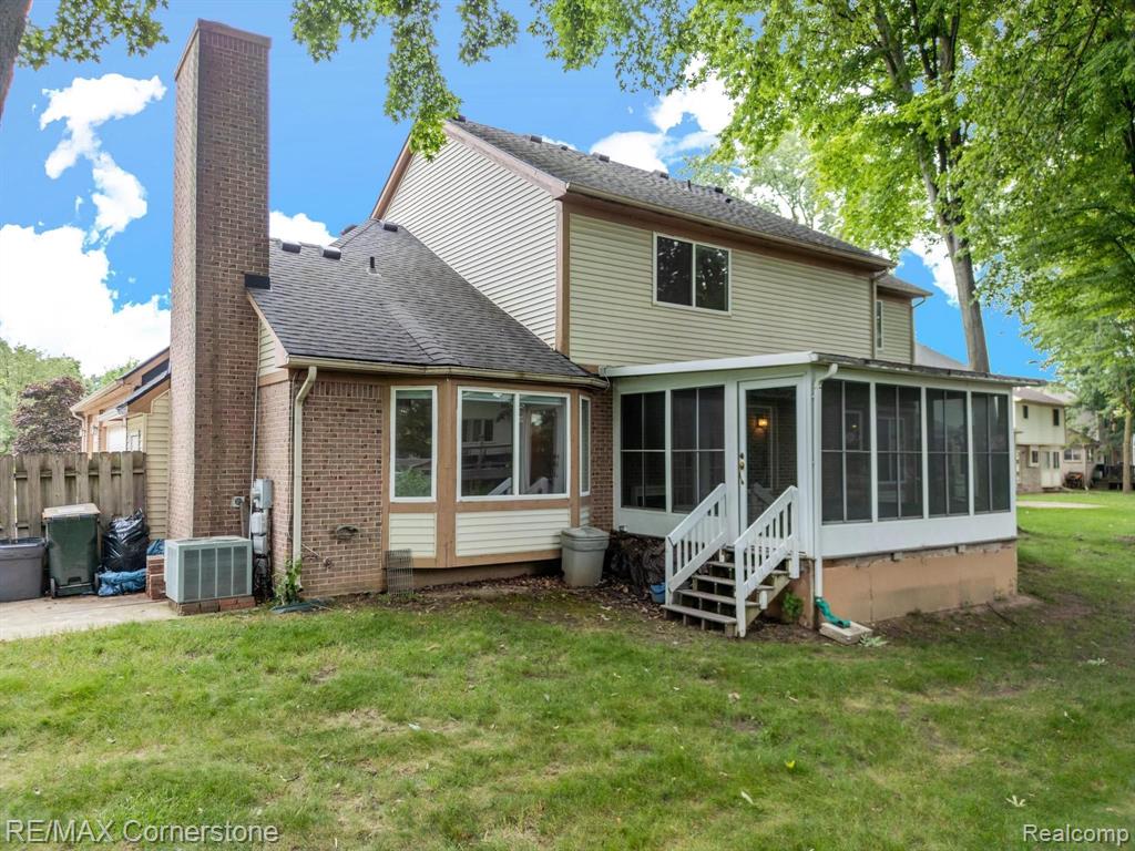 41899 CONNERWOOD Court, Canton, MI 48187 — Photo 56