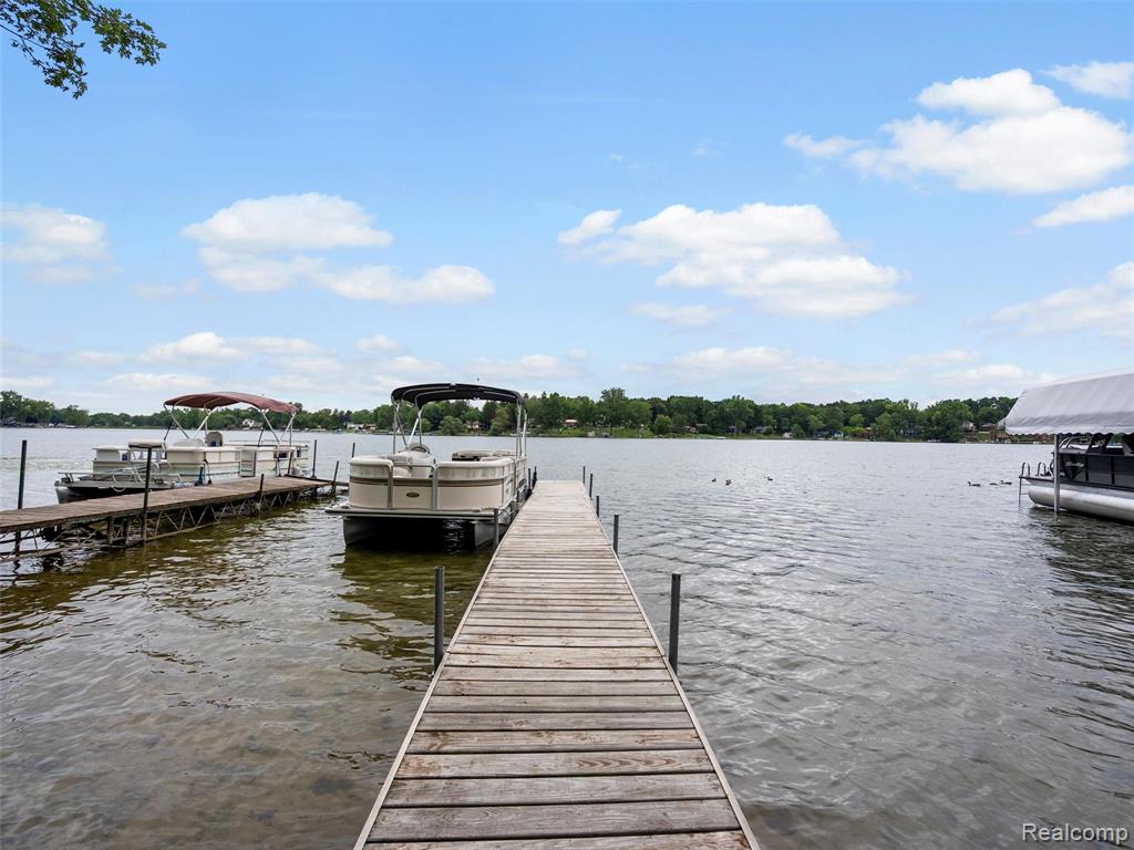 6102 Lakeview Park Drive, Linden, MI 48451 — Photo 32