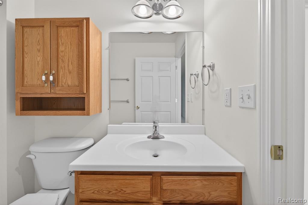 100 Aberdeen Drive, 36, Flushing, MI 48433 — Photo 42