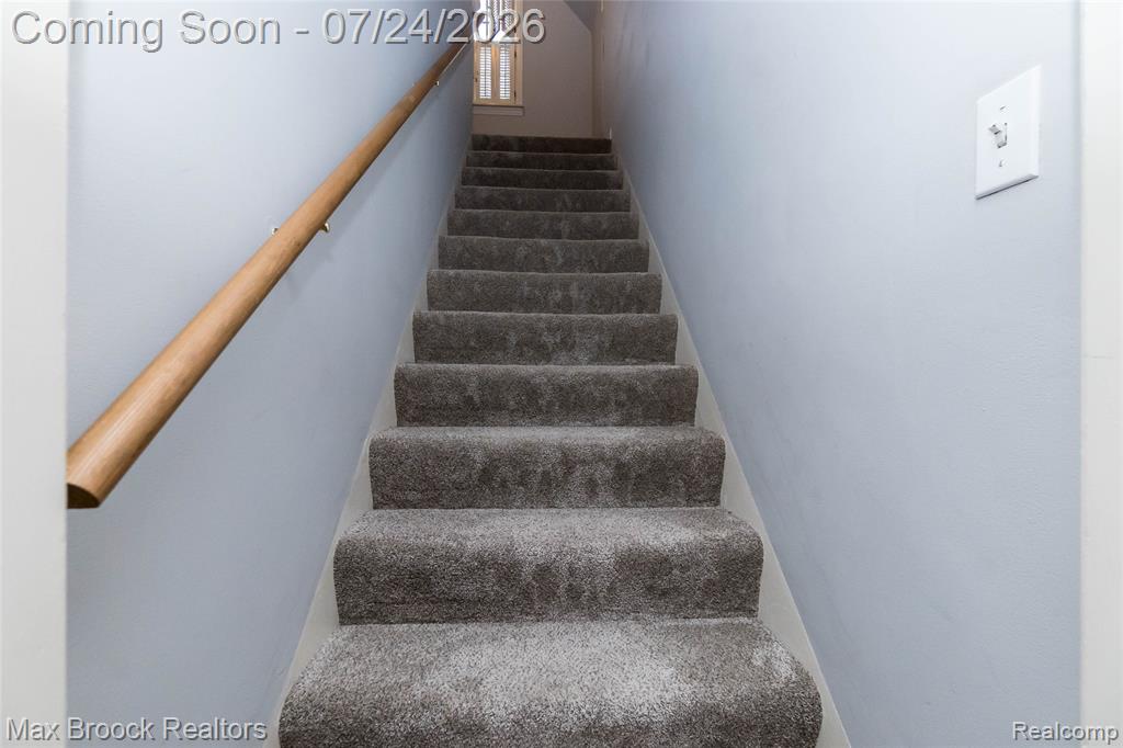 1090 Cambridge Road, Berkley, MI 48072 — Photo 17