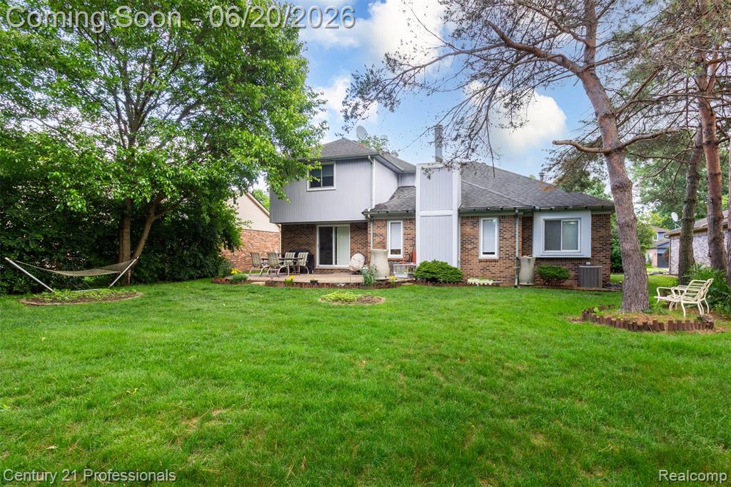 6241 Smithfield Drive, Troy, MI 48085 — Photo 48
