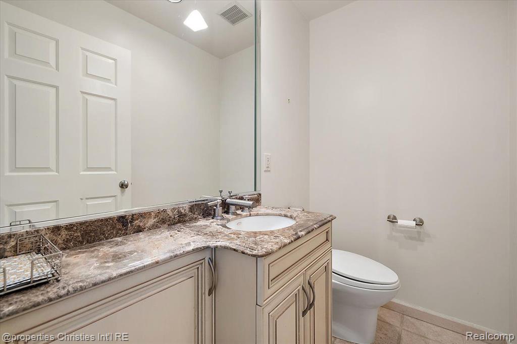 7716 MAPLE Drive, Westland, MI — Photo 13