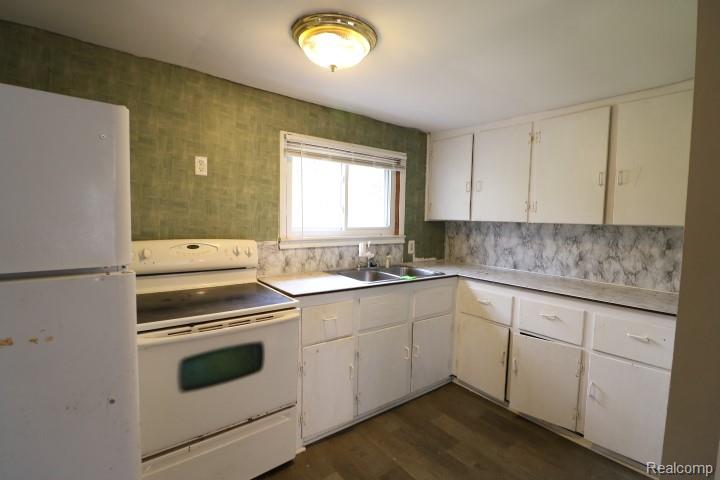 3809 State Road, Fort Gratiot, MI 48059 — Photo 11