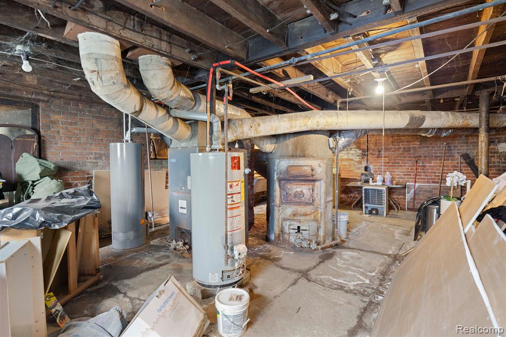 7334 WILDEMERE Street, Detroit, MI 48206 — Photo 44