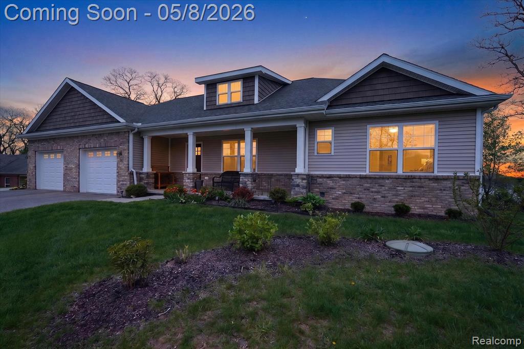 5847 Scenic Bluff Drive, 28, Brighton, MI 48116 — Photo 2