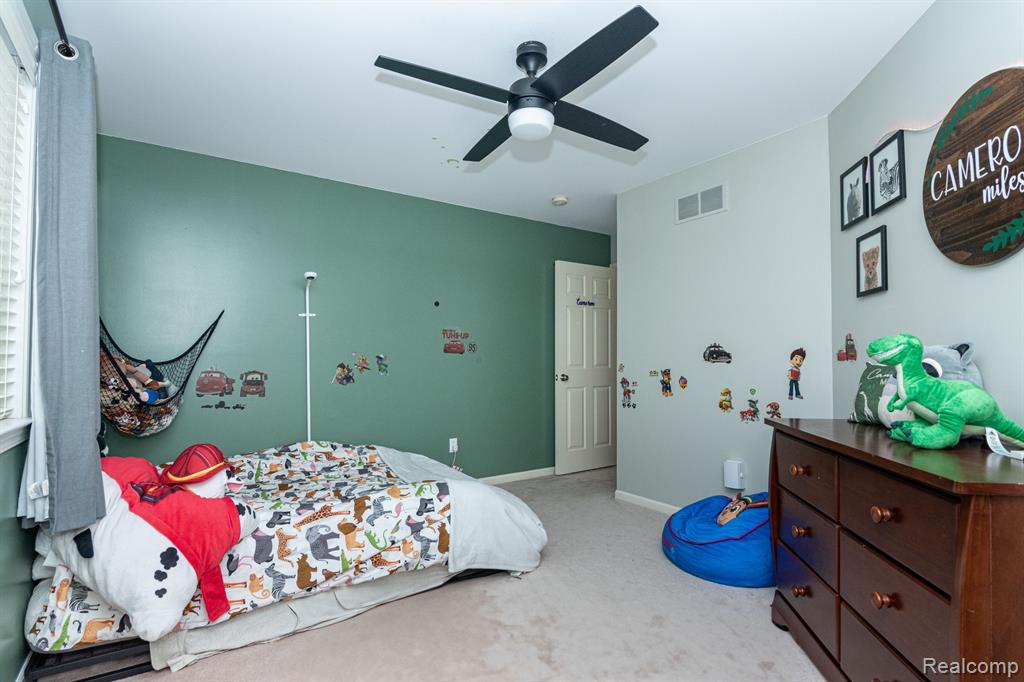 552 CROWN RIDGE Court, White Lake, MI — Photo 47