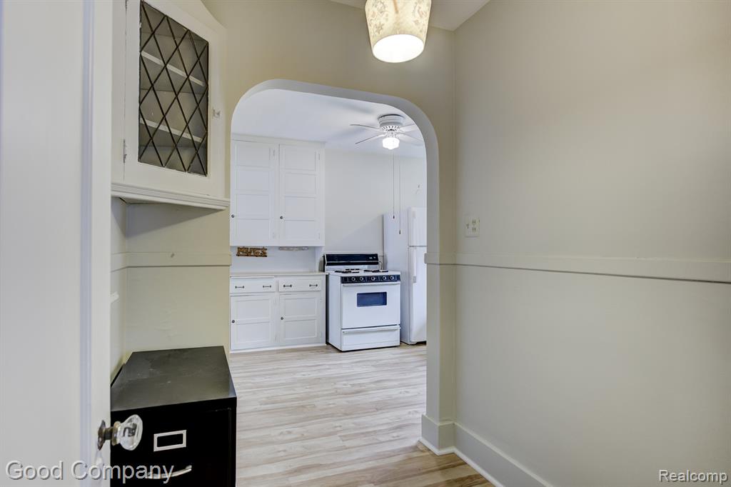 515 W Golden Gate, Highland Park, MI 48203 — Photo 35