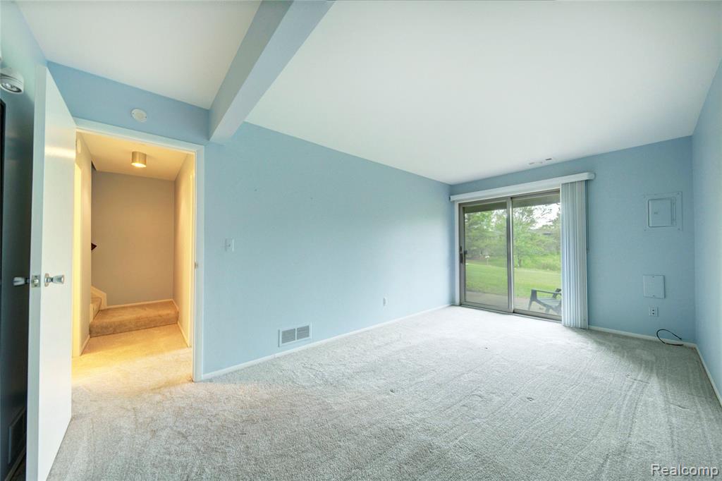 671 Watersedge Drive, Ann Arbor, MI 48105 — Photo 14