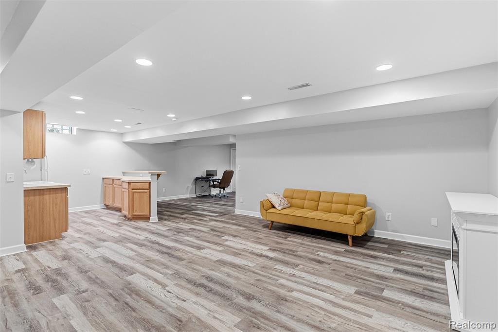 6323 Moonstone Drive, Grand Blanc, MI 48439 — Photo 46