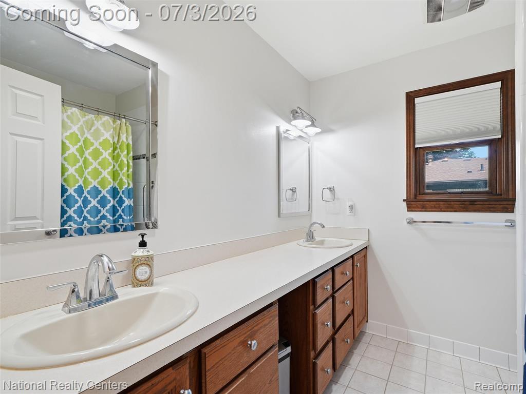 40368 Village Wood Road, Novi, MI — Photo 21