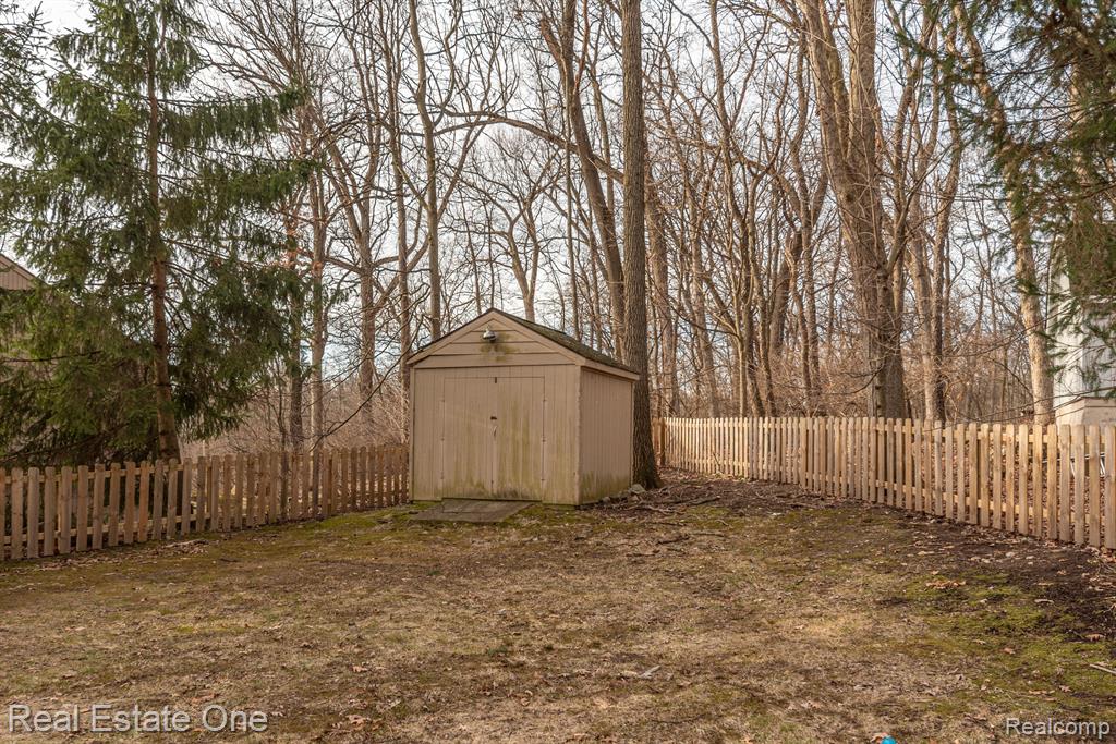 6400 Sundance Trail, Brighton, MI 48116 — Photo 45