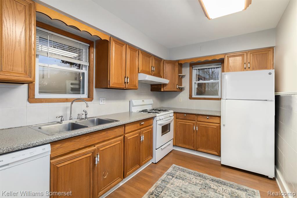 1571 Baldwin Avenue, Pontiac, MI 48340 — Photo 8