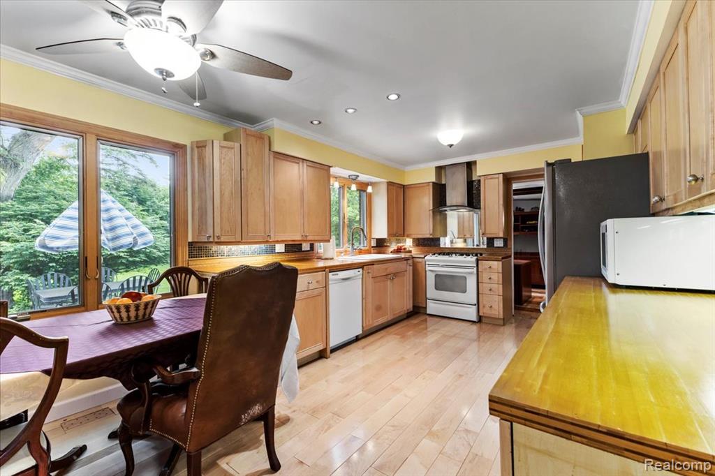4824 Quarton Road, Bloomfield Hills, MI 48302 — Photo 14