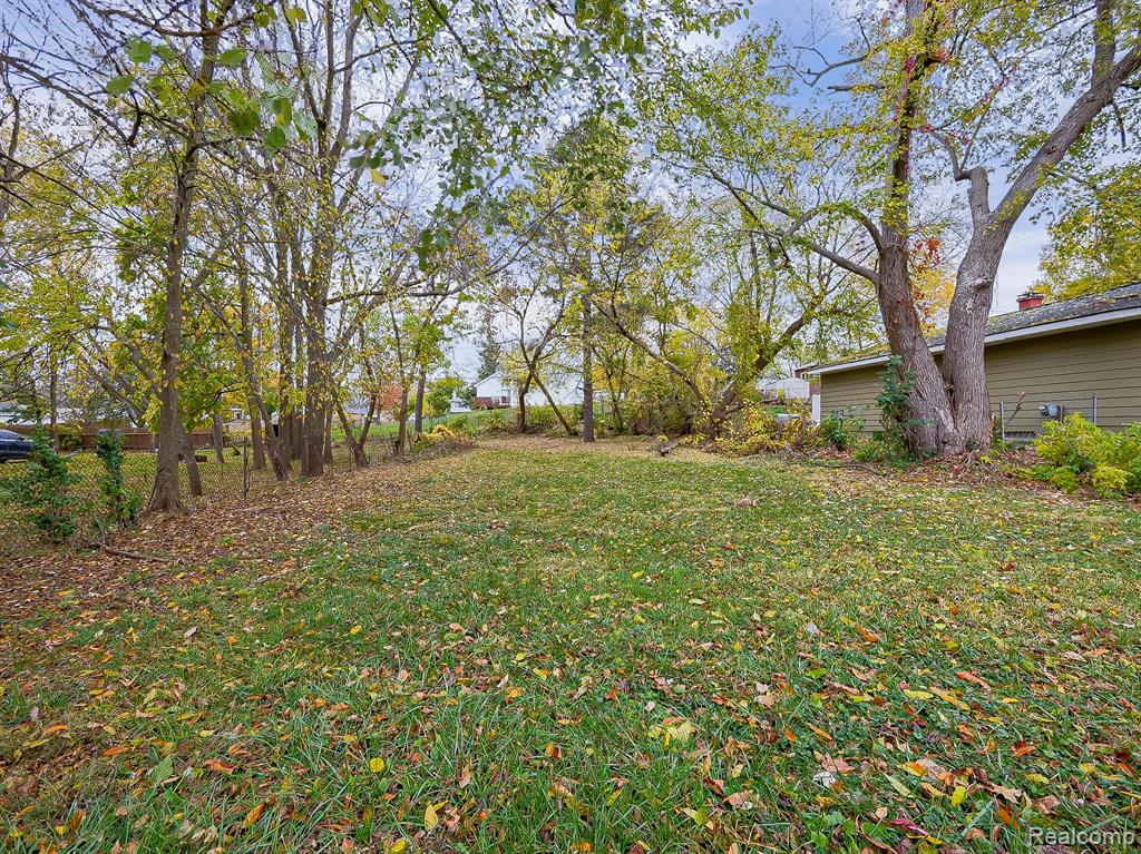 465 Jordon, Pontiac, MI 48342 — Photo 4