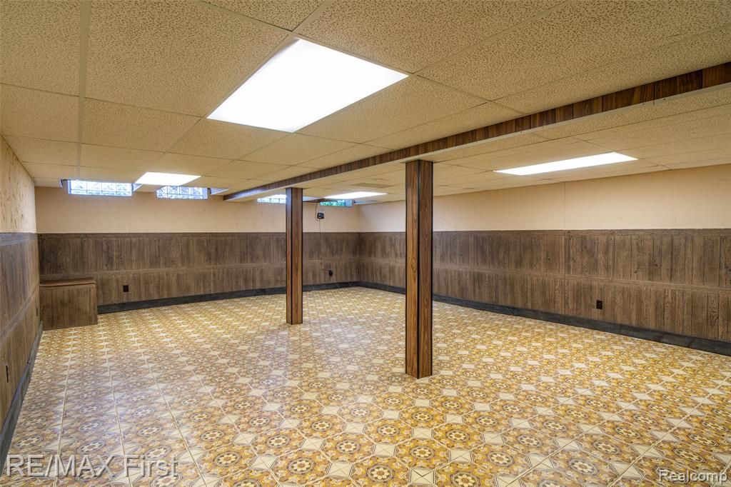 47798 CHRYS, Macomb, MI 48044 — Photo 36