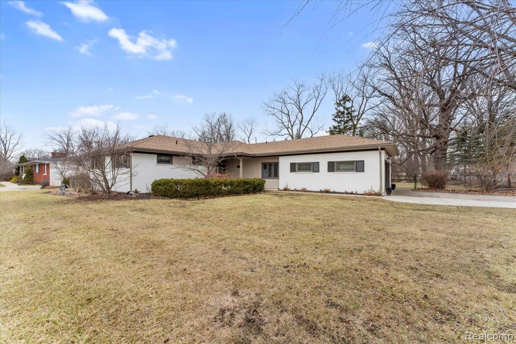 21524 THOROFARE Road, Grosse Ile, MI 48138 — front exterior