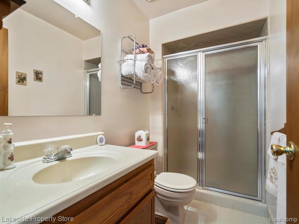 46710 GADWALL Drive, Macomb, MI 48044 — Photo 24