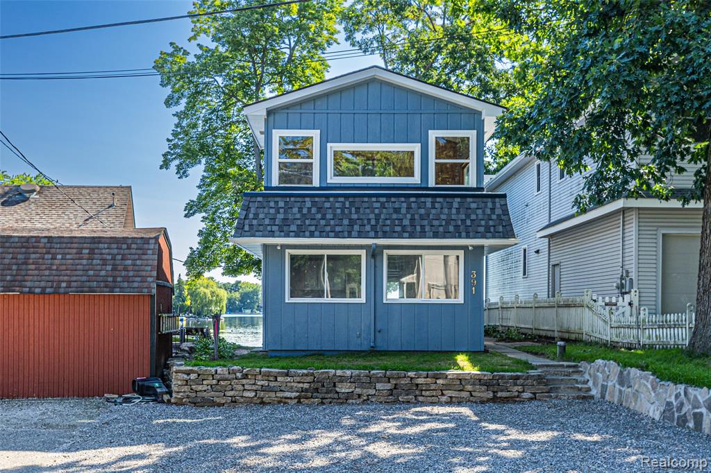391 SHADY OAKS Street, Lake Orion, MI 48362