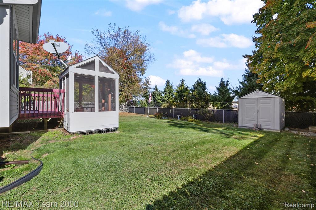 421 Light Tower Court, Belleville, MI 48111 — Photo 4