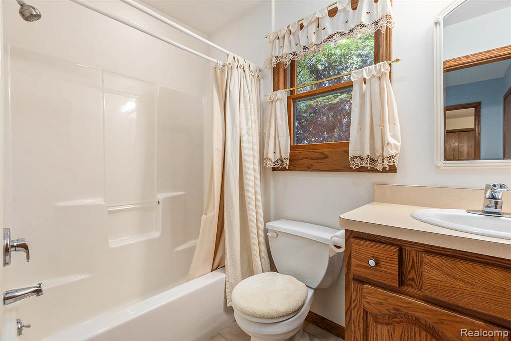 266 Adams Road, Frankfort, MI 49635 — Photo 15