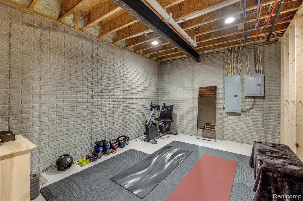 7252 Ardsley Lane, Clarkston, MI 48348 — Photo 58