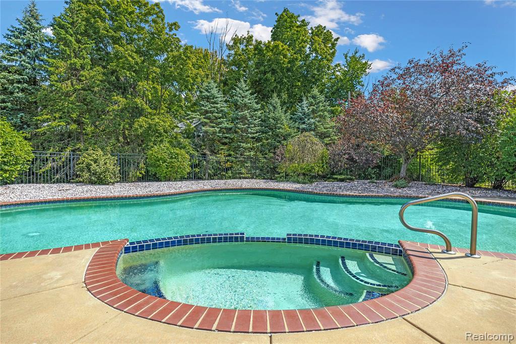 50045 E Fellows Creek Court, Plymouth, MI 48170 — Photo 77