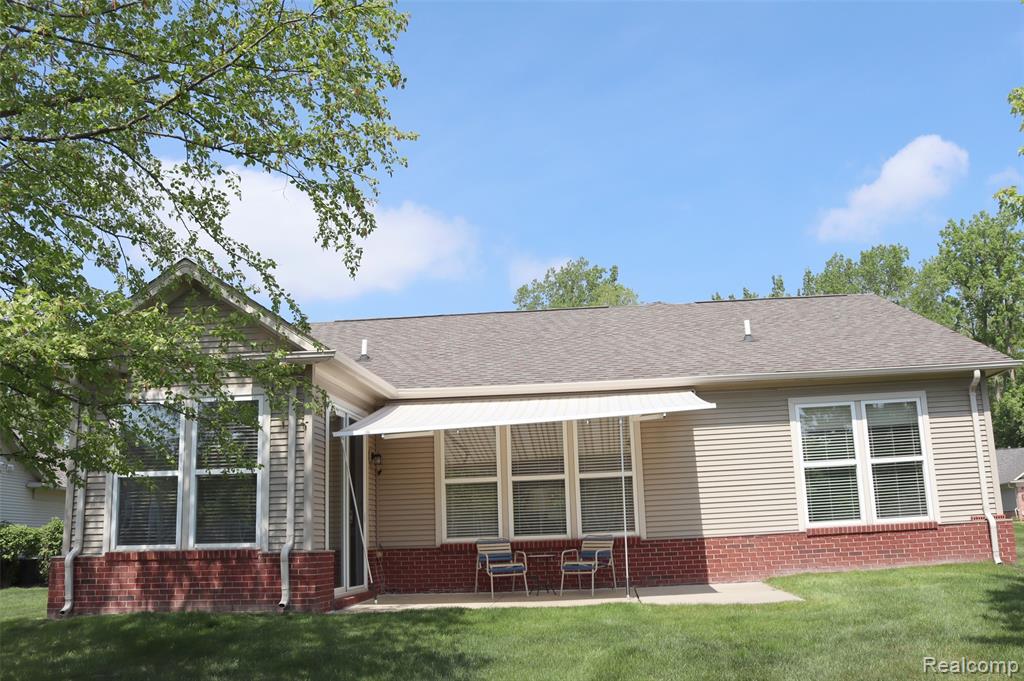 26489 Higgins Way, Flat Rock, MI 48134 — Photo 38