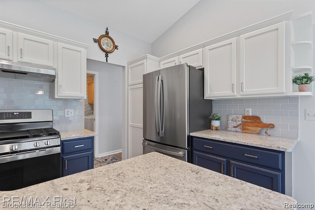 41021 Glenleven Court, Clinton Twp, MI 48038 — Photo 13