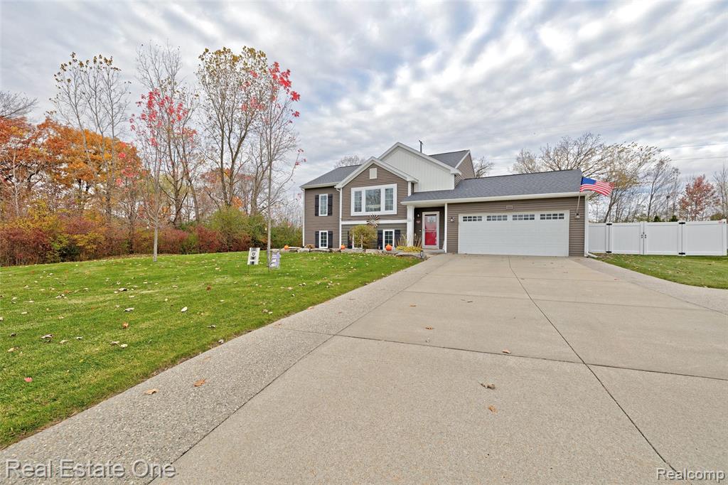 4316 Pebble Creek Boulevard, Grand Blanc, MI 48439 — Photo 47