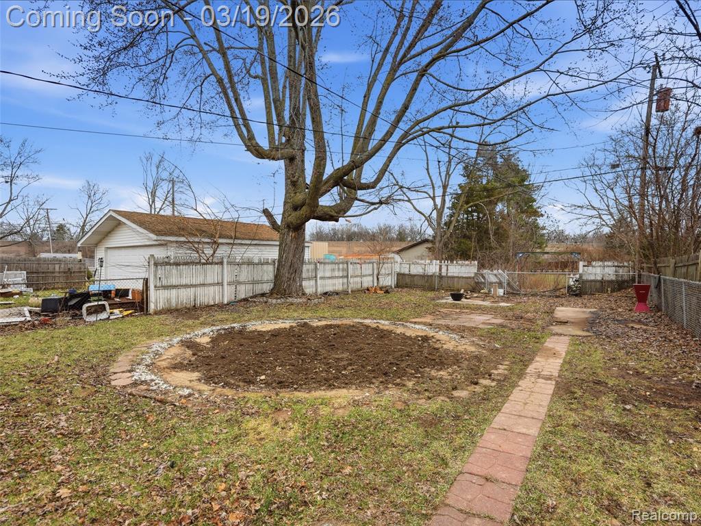 1649 Smith Street, Ypsilanti, MI 48198 — Photo 30