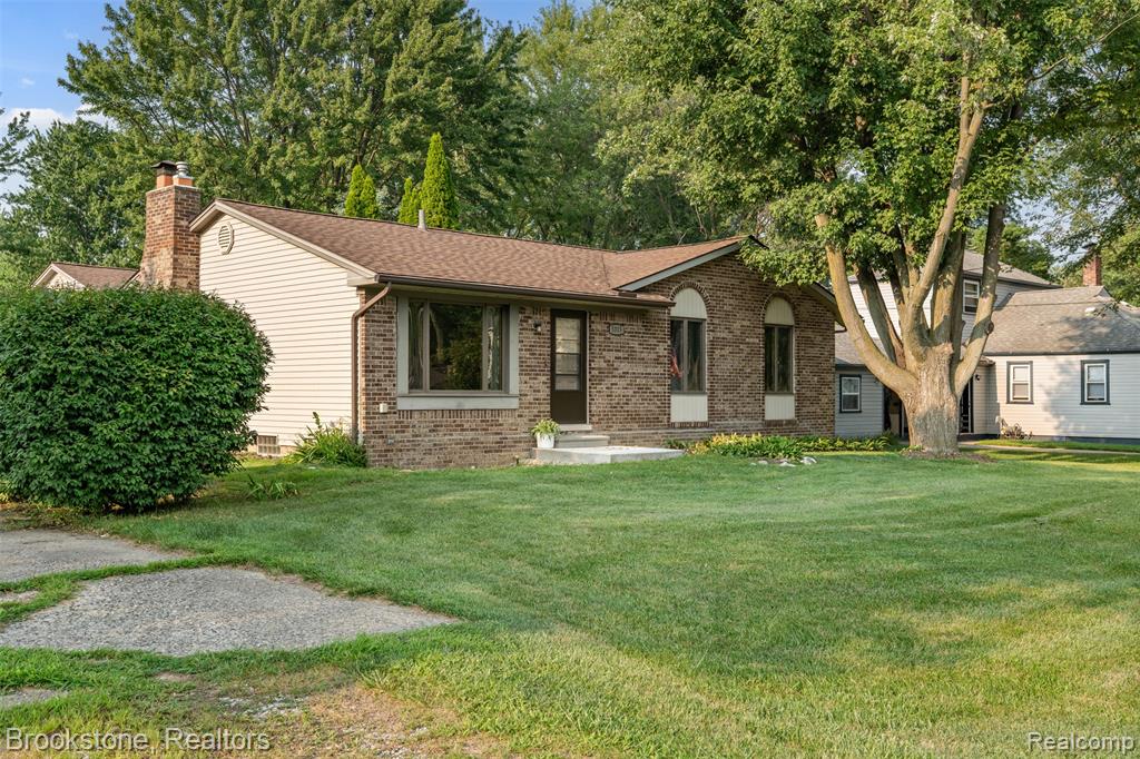 5315 Plymouth Street, Sterling Heights, MI 48310 — Photo 5