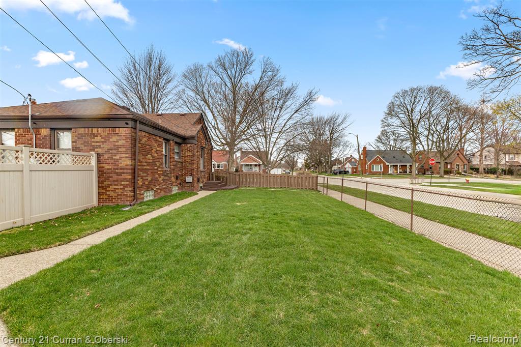 7609 Rosedale Boulevard, Allen Park, MI 48101 — Photo 42