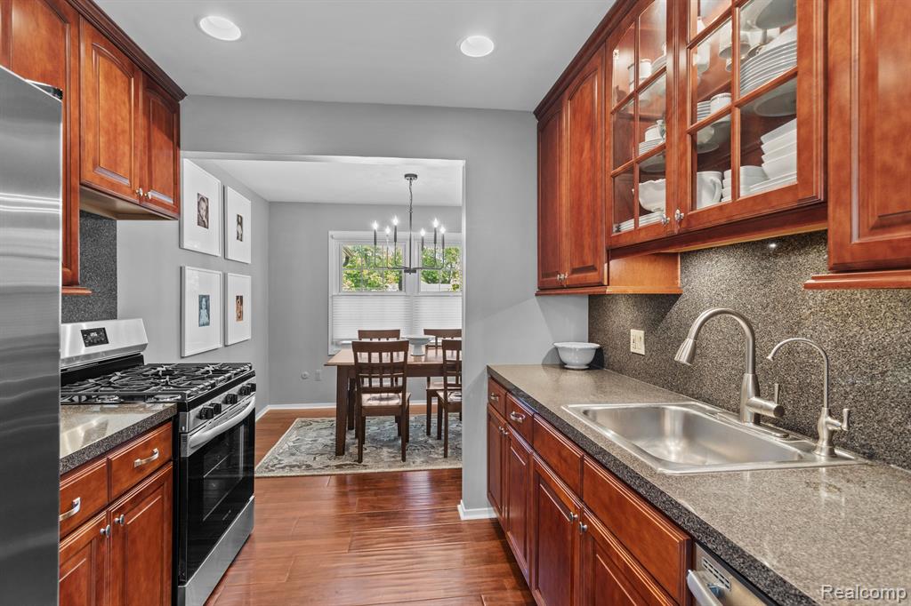 24264 BASHIAN Drive, Novi, MI — Photo 6