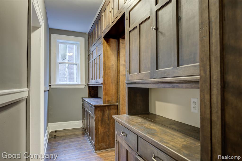 433 E KIRBY Street, Detroit, MI 48202 — Photo 15