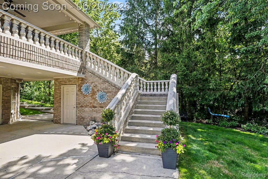 836 Townsend Drive, South Lyon, MI 48178 — Photo 51