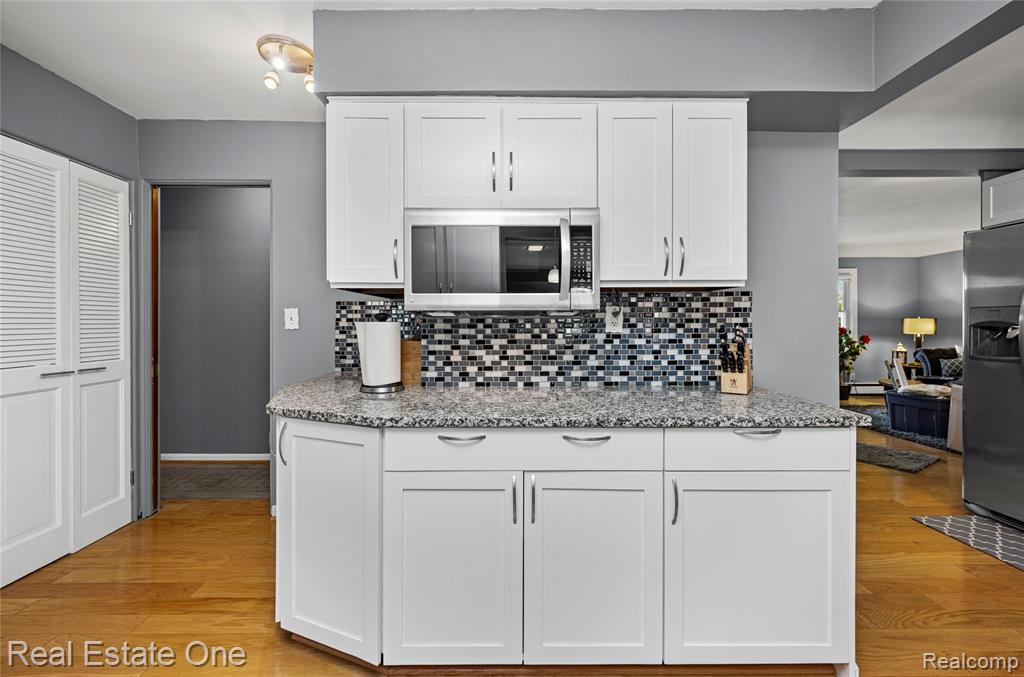 2262 Kohler Street, Waterford, MI 48329 — Photo 22