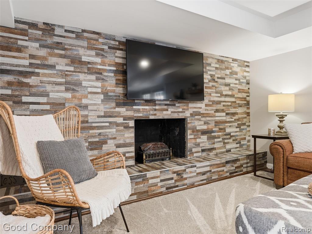7371 Edinborough, West Bloomfield, MI — Photo 44