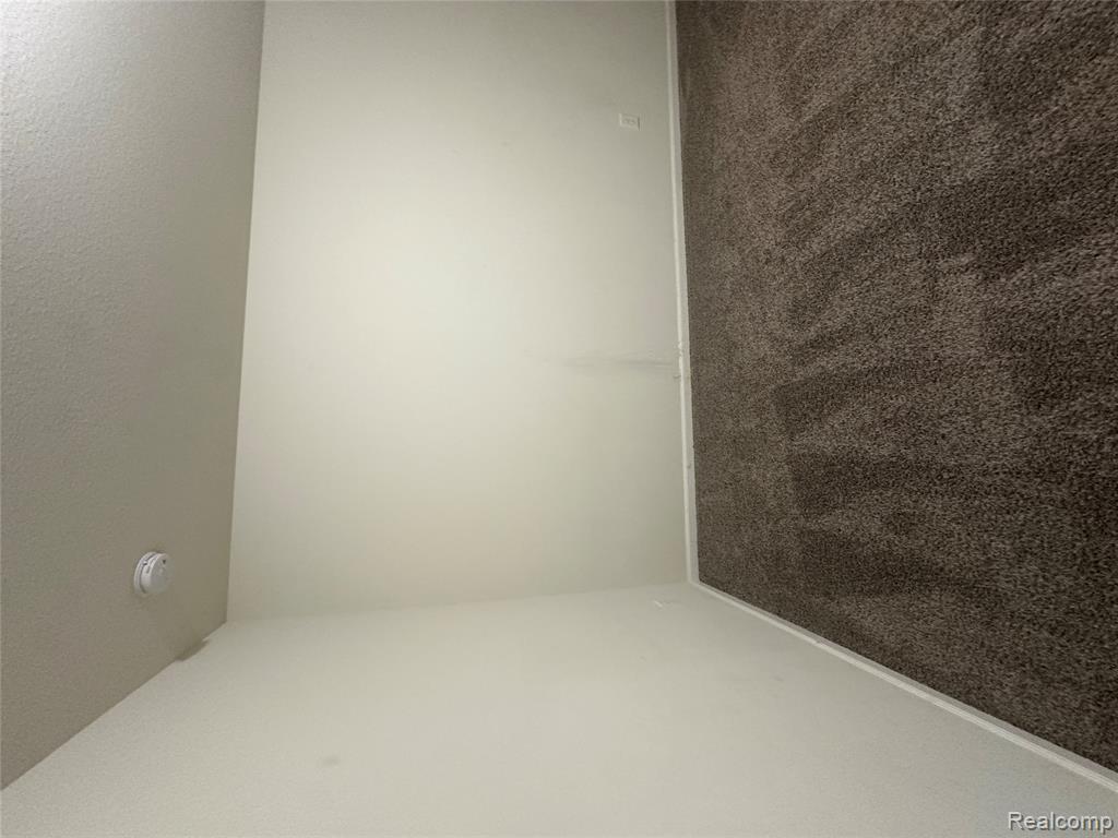8731 QUINCY Drive, Westland, MI — Photo 19