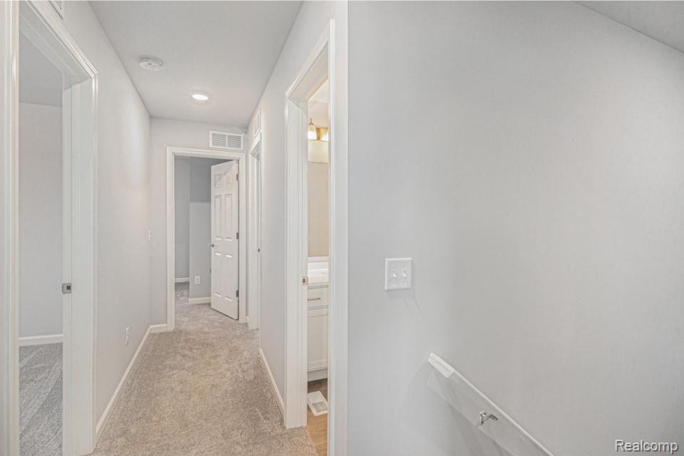 733 LONE OAK Way, Tecumseh, MI 49286 — Photo 13