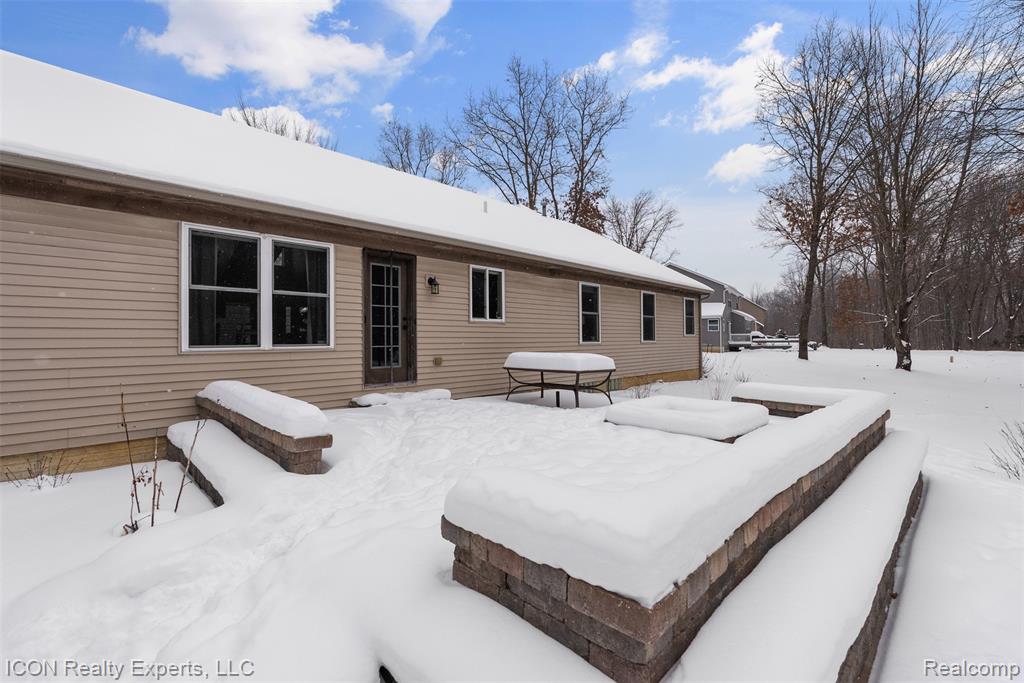 11185 Cassidy Trail, Davisburg, MI 48350 — Photo 44