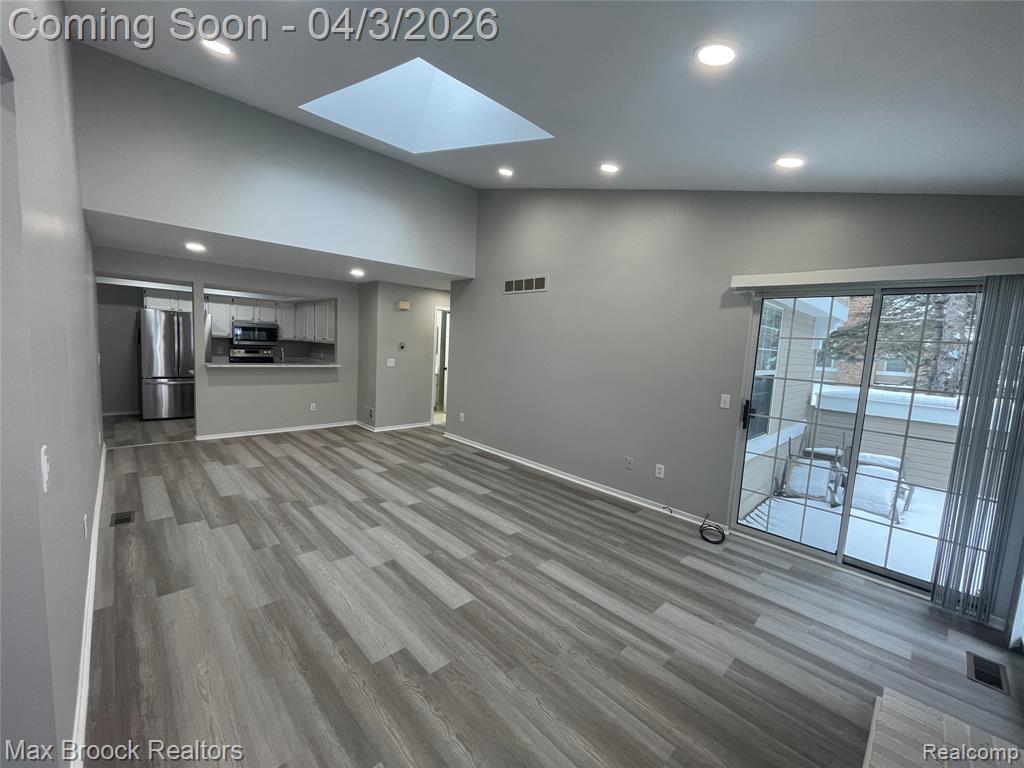 6600 Bellows Court, West Bloomfield, MI — Photo 2