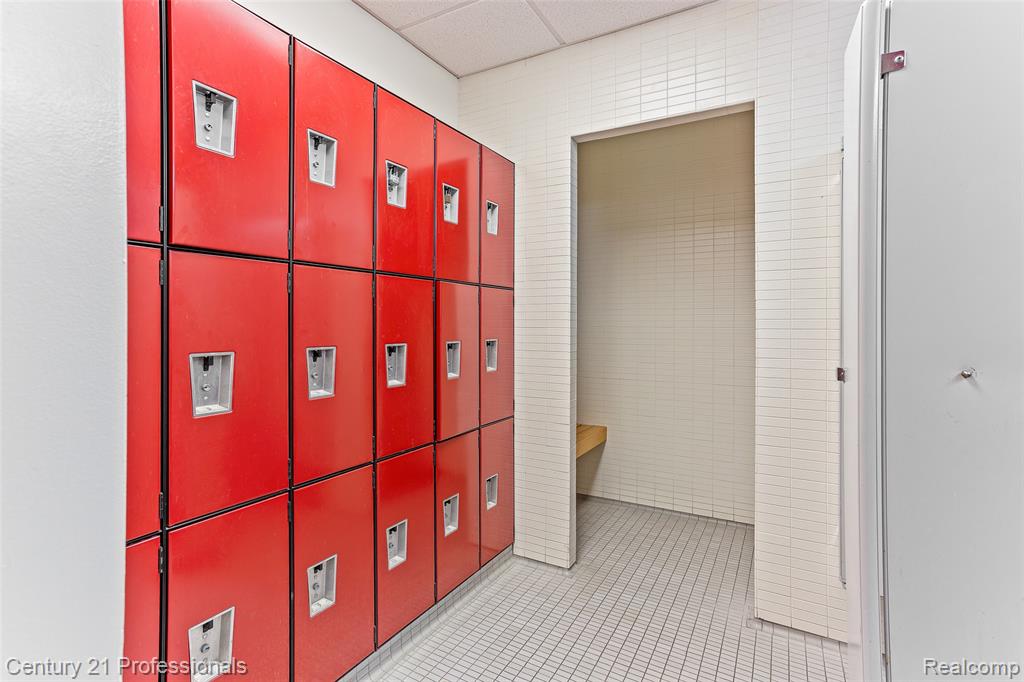 5000 Town Center, 1704, Southfield, MI 48075 — Photo 36
