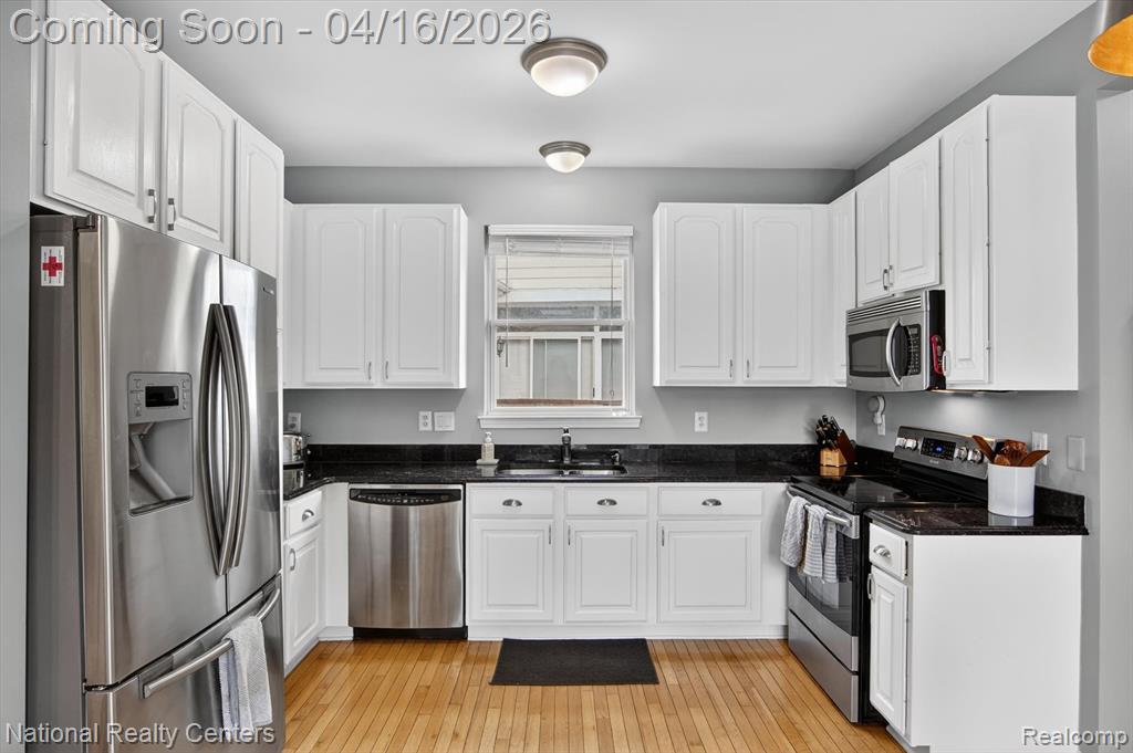 43181 Emerson Way, Novi, MI 48377 — Photo 18