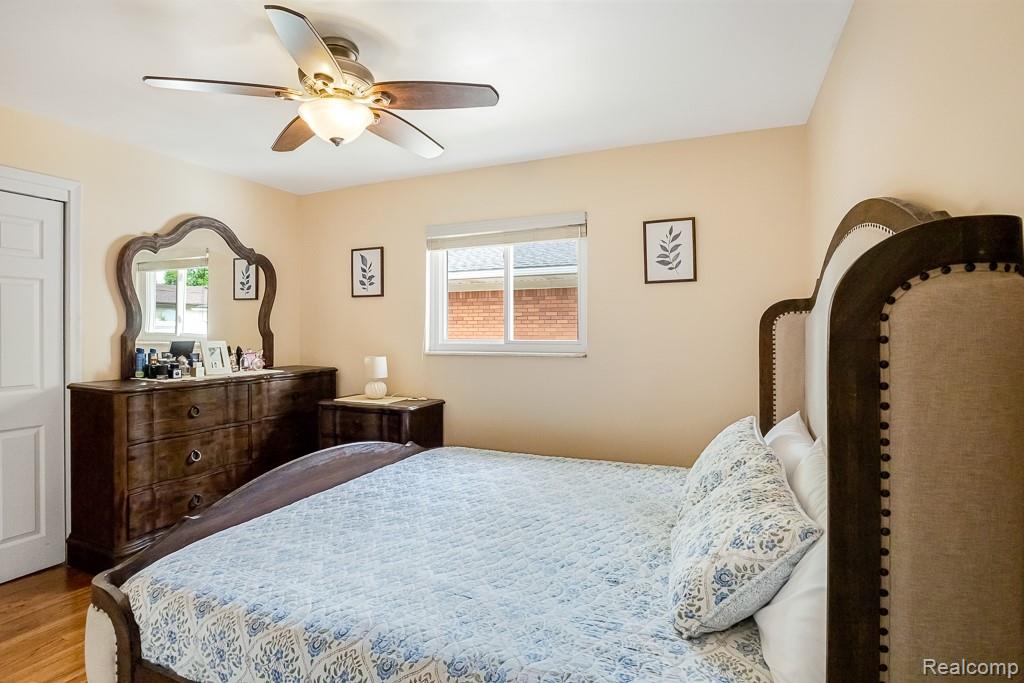 8100 Lochdale Street, Dearborn Heights, MI 48127 — Photo 71