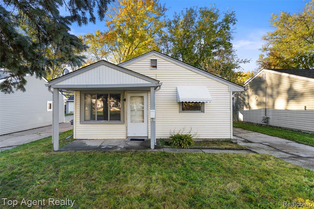 241 W Yale Avenue, Pontiac, MI 48340