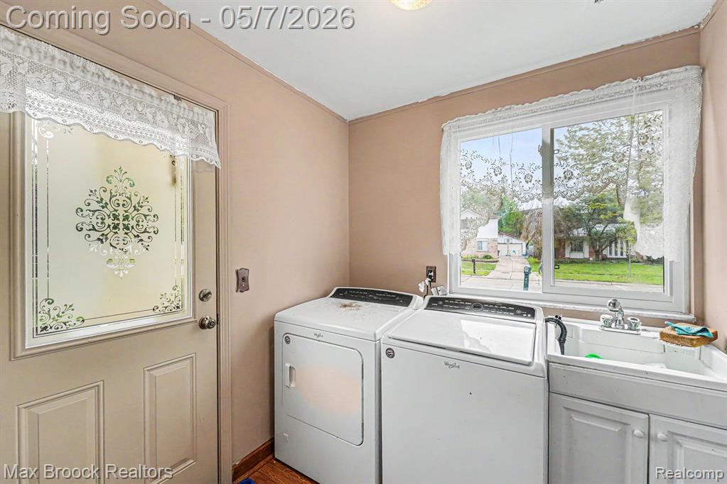 9642 Sharon Street, Taylor, MI 48180 — Photo 13